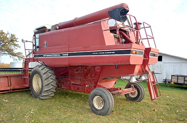 FARM MACHINERY AUCTION IN ALLEN COUNTY